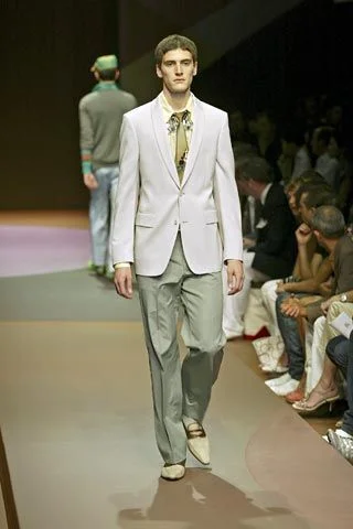 Look 28